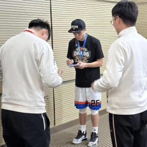 开云手机版-【人物】摘走FMVP 灵动翻飞的庞峥麟终张丰满羽翼