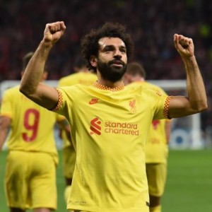 开云手机版-不讲武德？利物浦防线的锅，全交给萨拉赫来补！